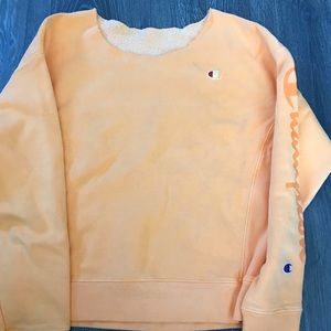 NWOT CHAMPION CREWNECK LIGHT ORANGE